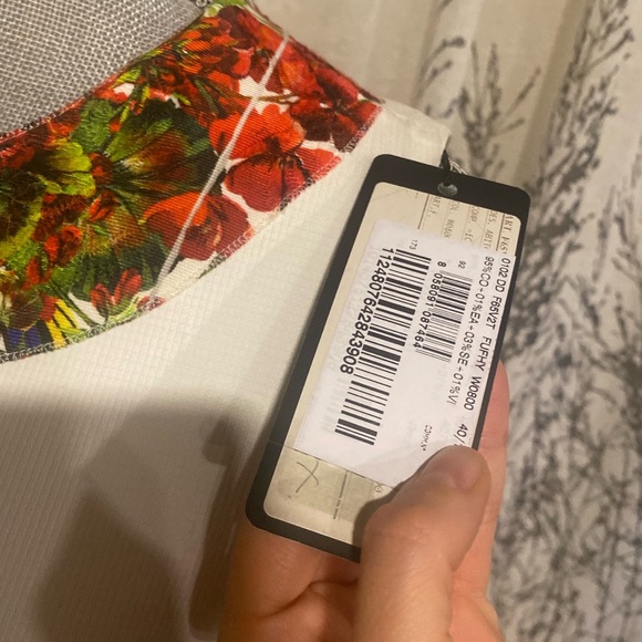 SEXY Dolce & Gabbana Fitted Off White Dress with Colourful Collar 🌷 - Picture 7 of 11